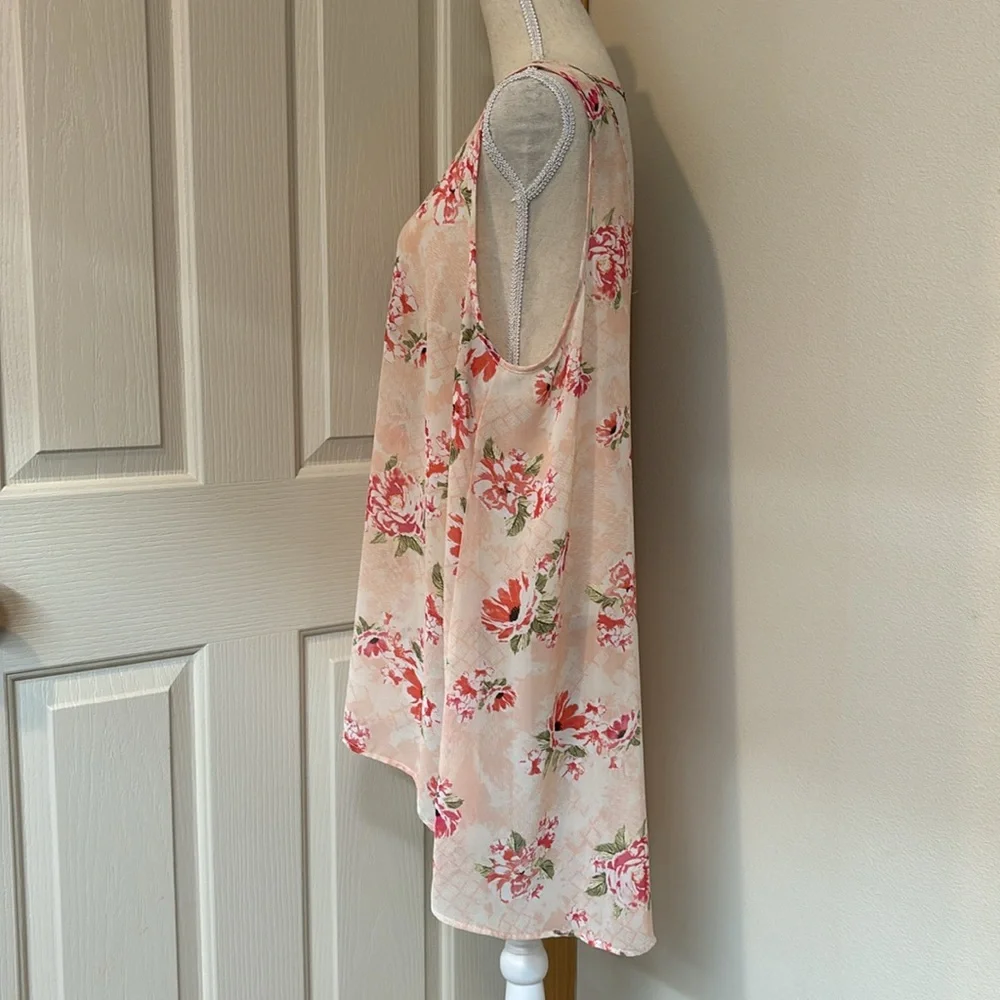 EUC Torrid Sheer Tank - Picture 3 of 8